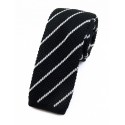 Cravate tricot noire à rayures blanches