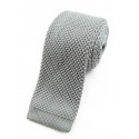 Cravate tricot gris clair