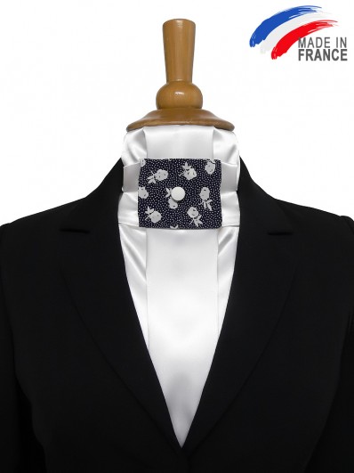 Cravate de dressage à motifs